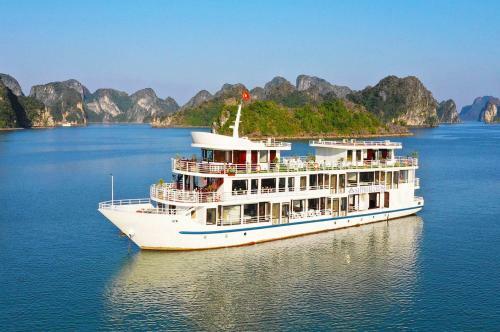 Halong Sapphire Cruise