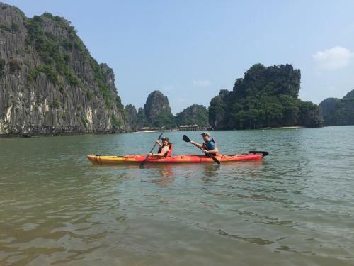 Halong Sapphire Cruise