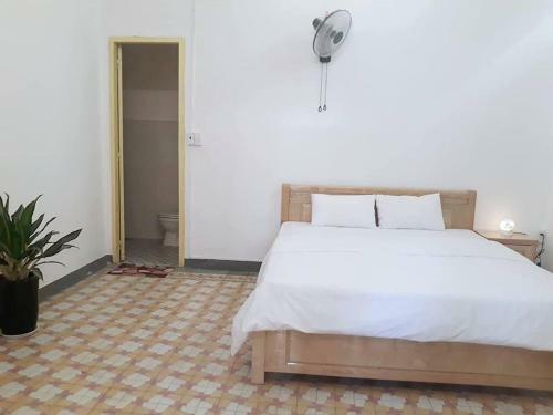 Hotel Homestay Tr?n
