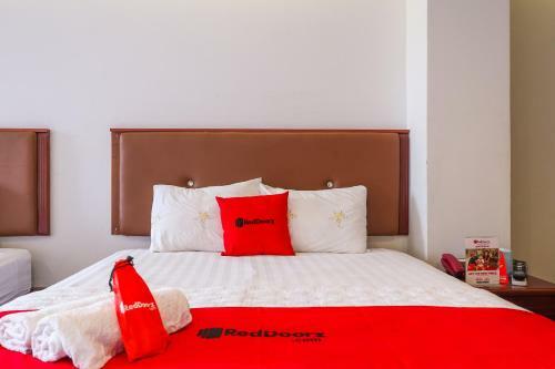 Hostal Reddoorz Near Aeon Mall Binh Tan