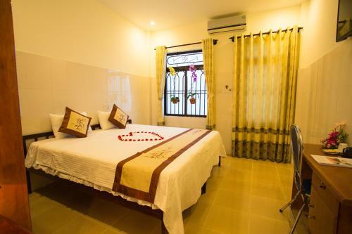 Holy Land Homestay