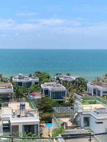 Blue Sapphire Sea View Apartment