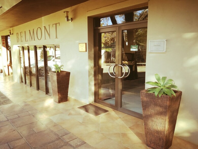 Hostal Belmont Guesthouse