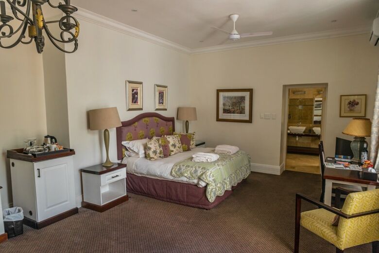 Hostal Ashbourne House Guest House