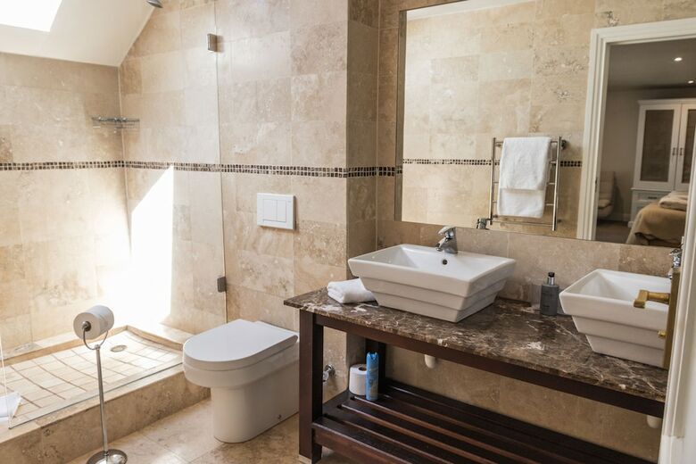 Hostal Ashbourne House Guest House