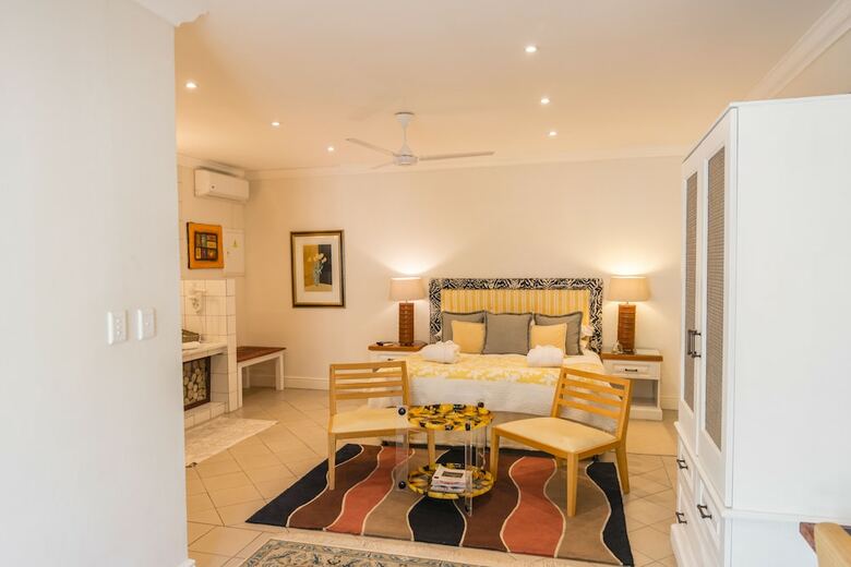 Hostal Ashbourne House Guest House