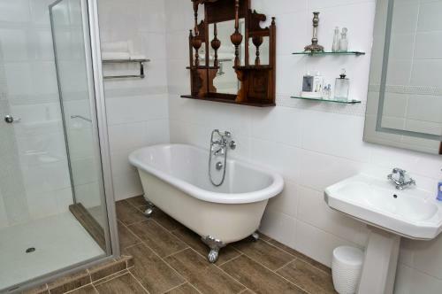Madison Manor Boutique Hotel