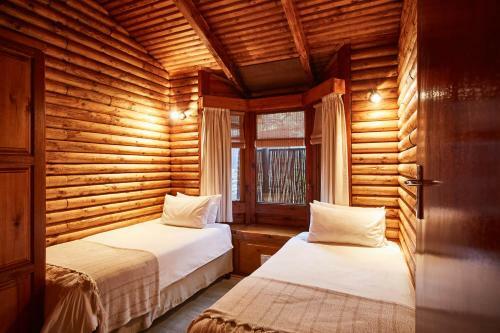 Hotel Under Milkwood Resort