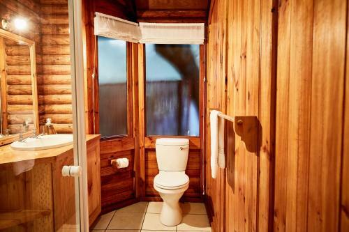 Hotel Under Milkwood Resort