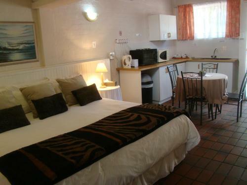 Hostal Aqua Marine Guest House