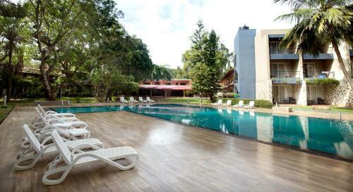 Hotel Miridiya Lake Resort