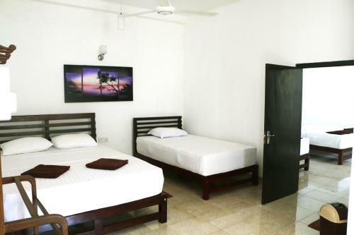 Hotel T & T