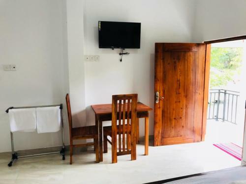 Hotel Andarawewa Nature Resort
