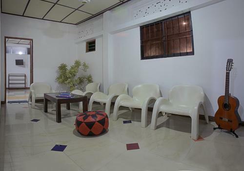 Hotel Aura City Hostel