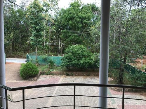 Hotel Deshani Holiday Inn