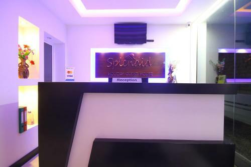 Hostal Splendid Holiday Guest House