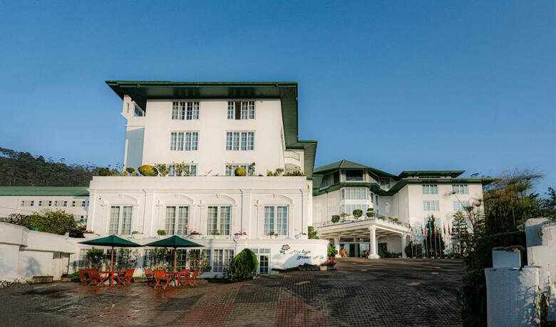 Araliya Green Hills Hotel