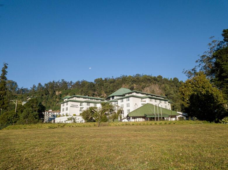 Araliya Green Hills Hotel