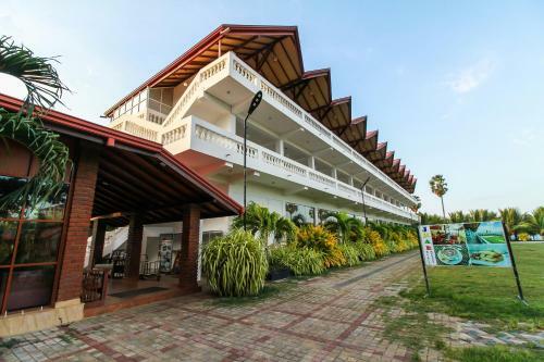 Hotel Jkab Beach Resort