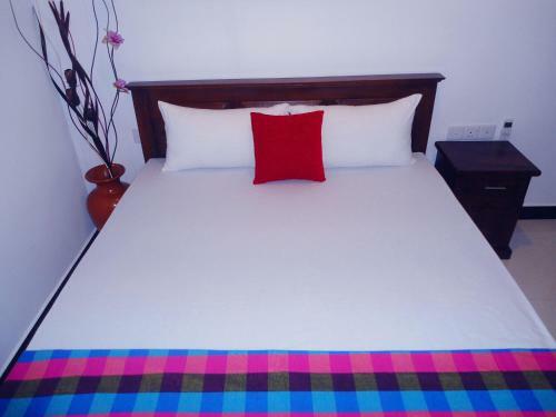 Bed & Breakfast Palmary Beach Villa