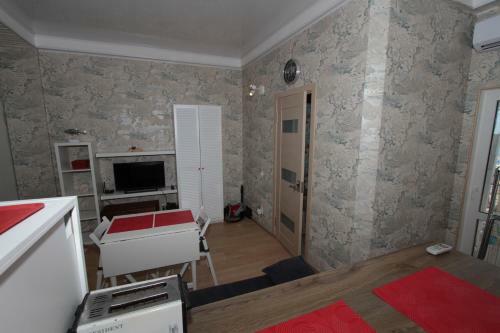 Apartment On Orbitovskaya