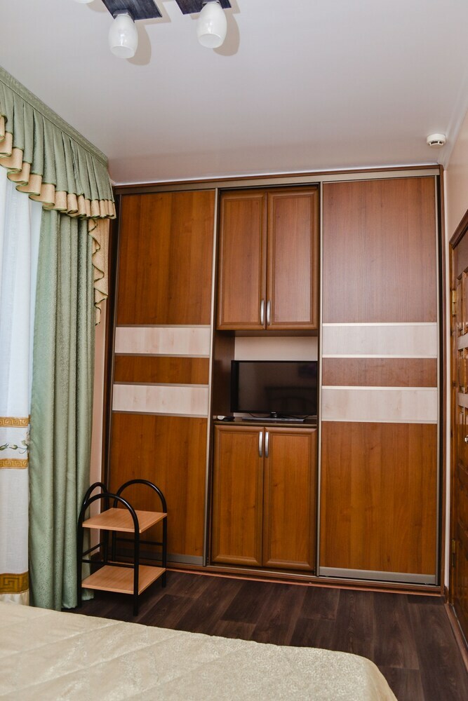 Hostal Alexandra Guest House