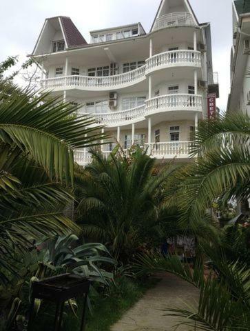 Hostal Svetlana Guest House