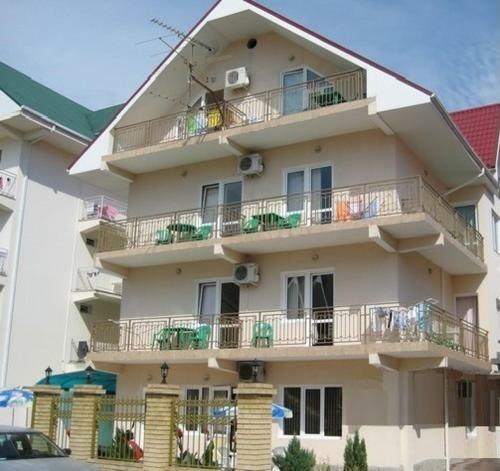 Hostal Svetlana Guest House