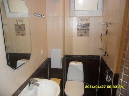 Hostal Alina Guest House