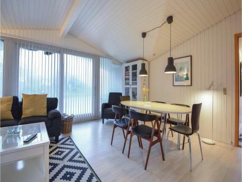 Three-bedroom Holiday Home In Blavand