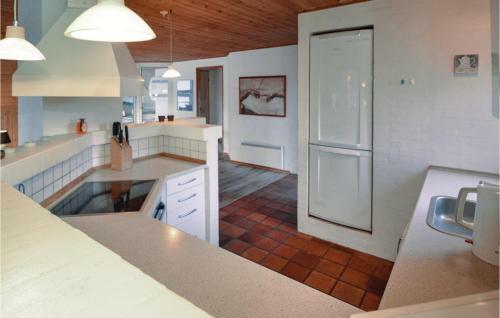 Four-bedroom Holiday Home In Blavand