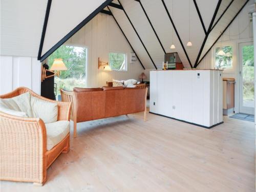 Three-bedroom Holiday Home In Blavand
