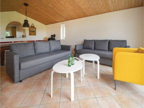 Four-bedroom Holiday Home In Blavand