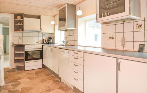 Four-bedroom Holiday Home In Blavand