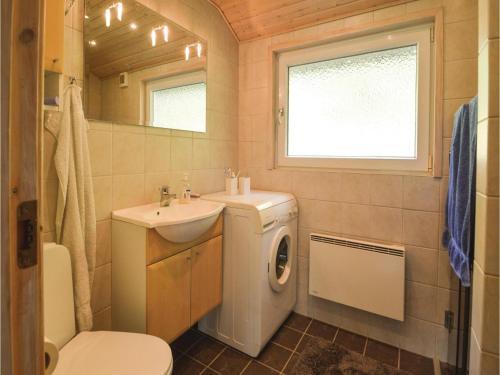 Four-bedroom Holiday Home In Blavand