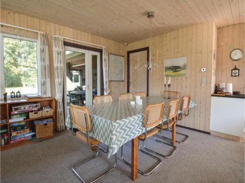 Four-bedroom Holiday Home In Blavand