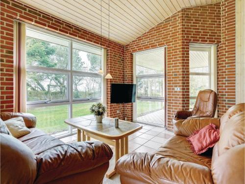 Three-bedroom Holiday Home In Blavand