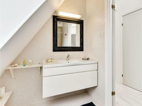 Two-bedroom Apartment In Blavand