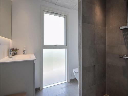 Four-bedroom Holiday Home In Blavand