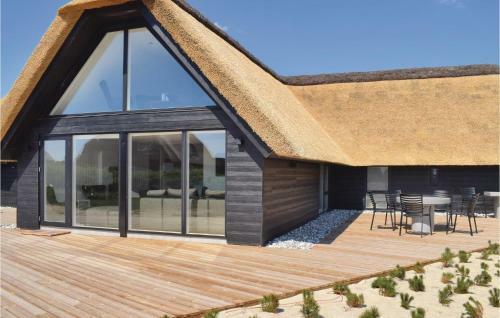 Four-bedroom Holiday Home In Blavand