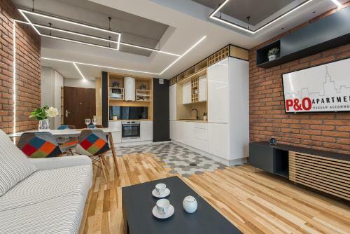 P&o Apartments Cybernetyki