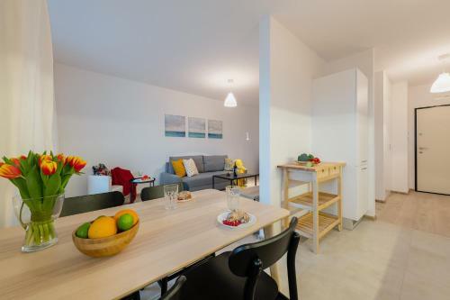 P&o Apartments Cybernetyki