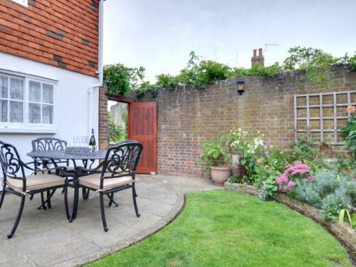 Holiday Home Friar's