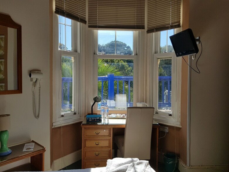 Hostal Hotel Hudson