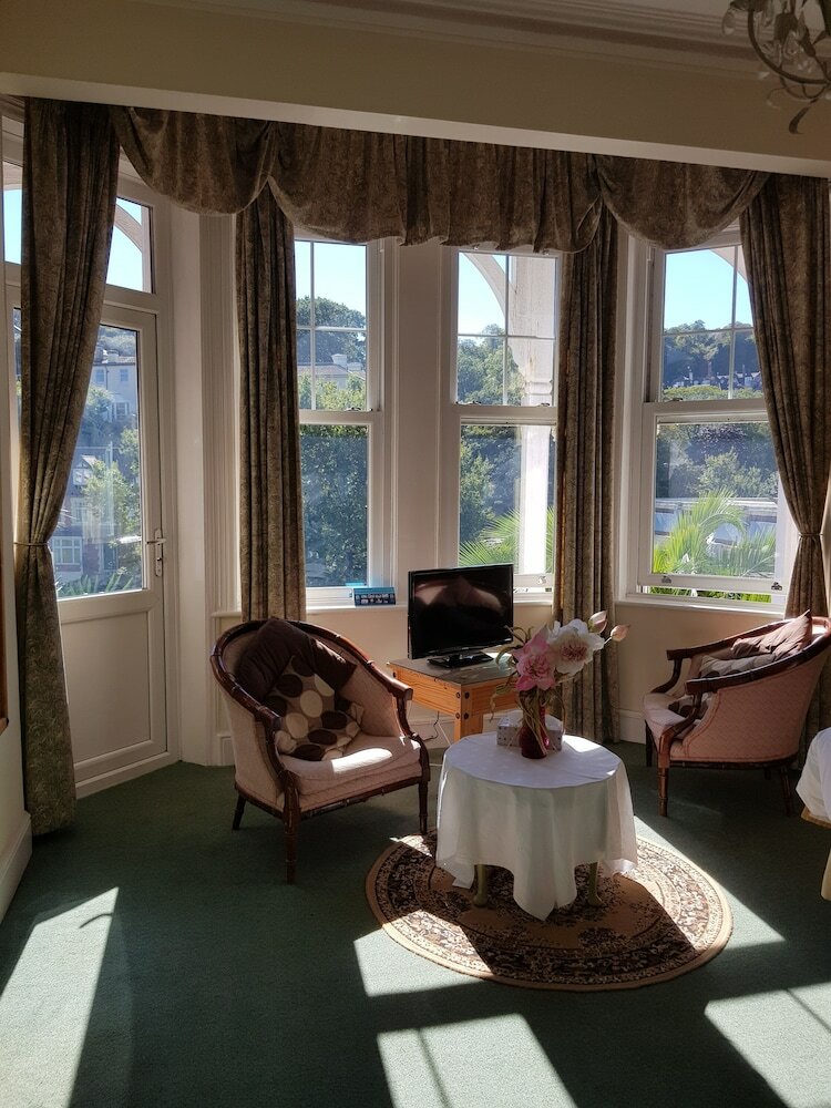 Hostal Hotel Hudson