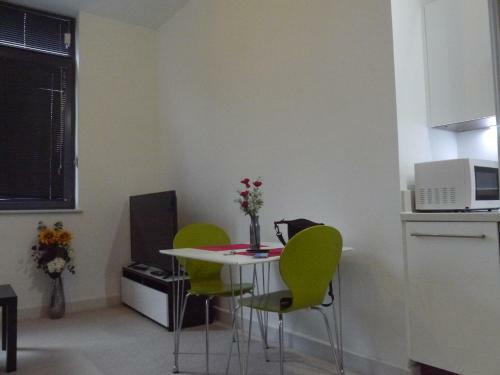 Reading College Serviced Apartment