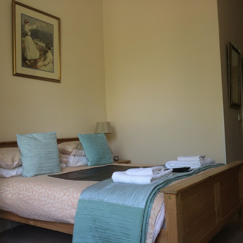 Hostal Rosalie Guest House