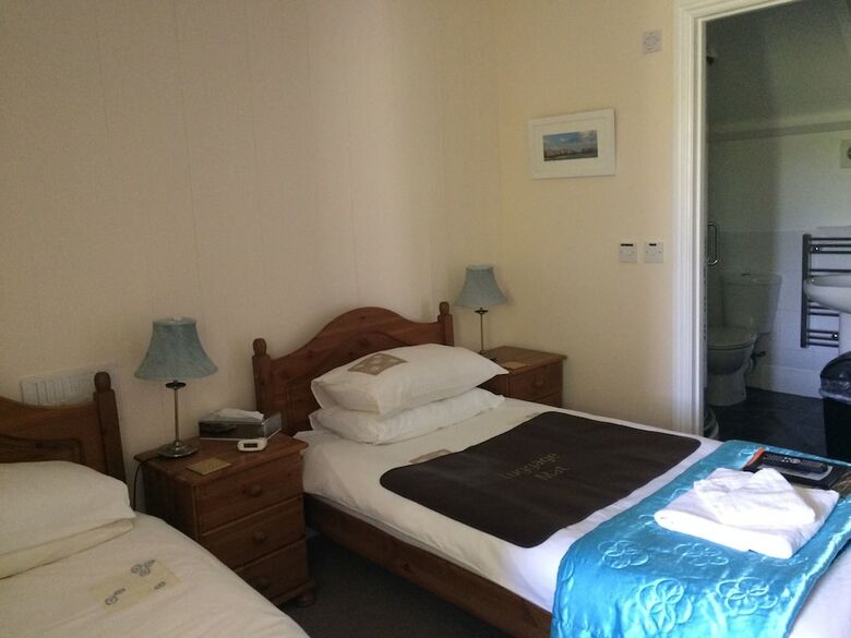 Hostal Rosalie Guest House