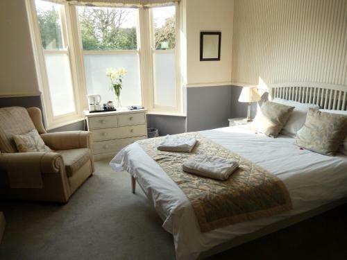 Hostal Newport Guest House
