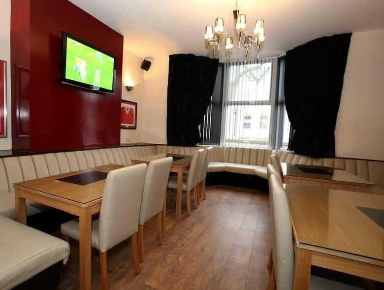 Bed & Breakfast Soccer Suite